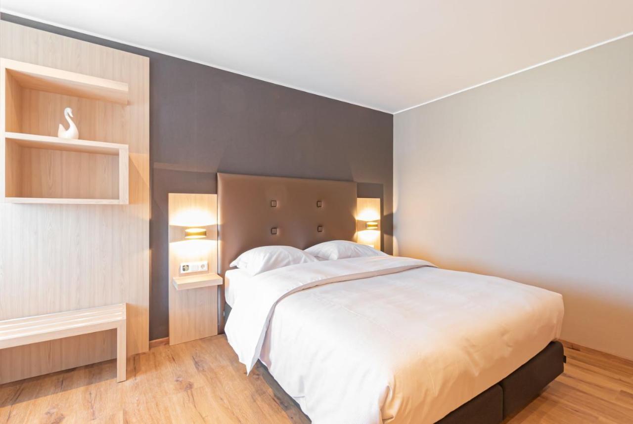 Hotel Re'Ser Stuff Roeser Luaran gambar