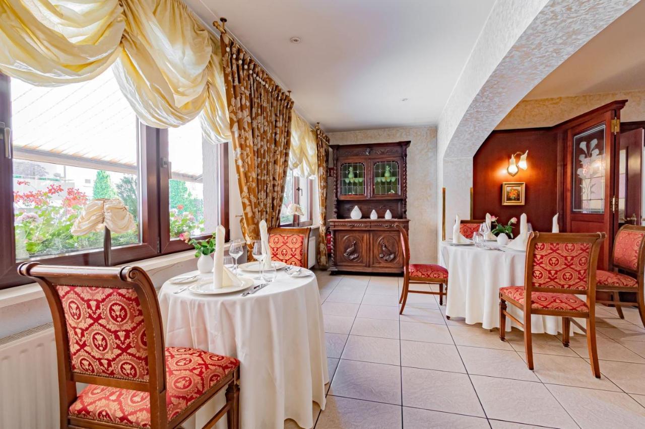 Hotel Re'Ser Stuff Roeser Luaran gambar